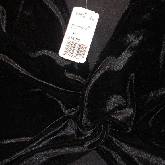 Black velvet crop top - Picture 2 of 2